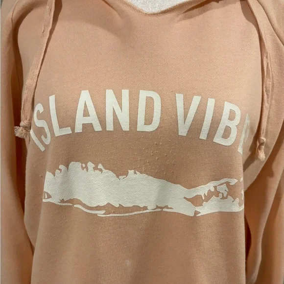 Independent Trading Company Local Boutique - Island Vibes worn 2x Size Large - Picture 6 of 13